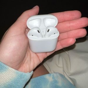 Apple AirPods